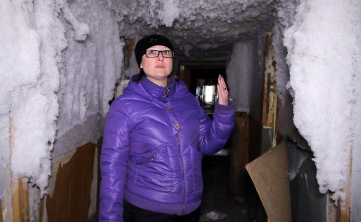 Новая "достопримечательность" Иркутска – ледяная пещера в военном общежитии